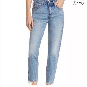 Levi’s Wedgie Straight Leg Jeans Denim Raw Hem Button Fly Women’s Size 26